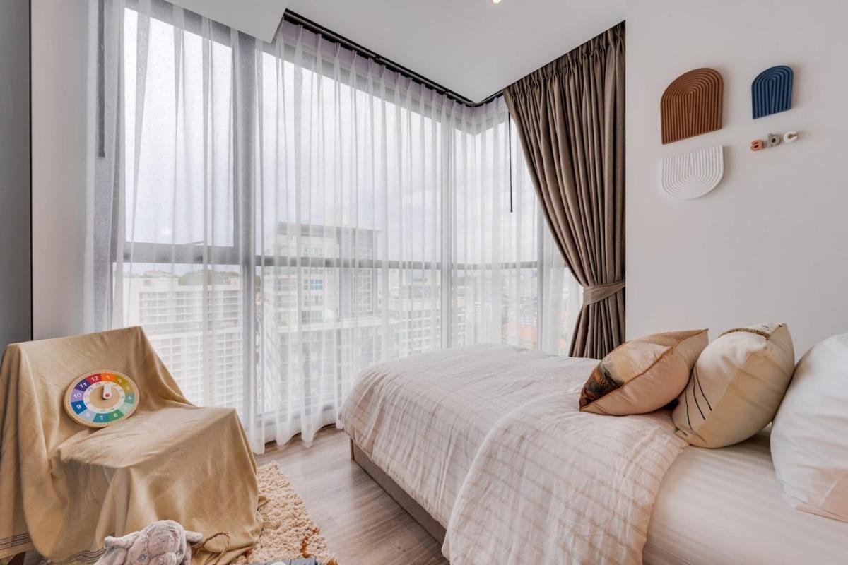 Exclusive High Floor 2 Bed Sea View Luxury Apartemen *